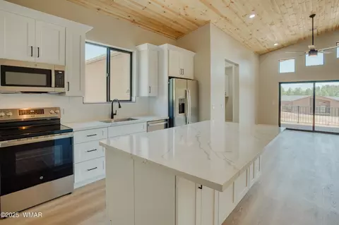 4690 W Tatanka Loop, Show Low, AZ 85901