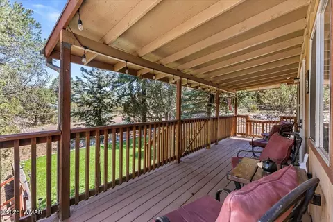 2001 Broken Arrow Rd, Overgaard, AZ 85933 photo 9