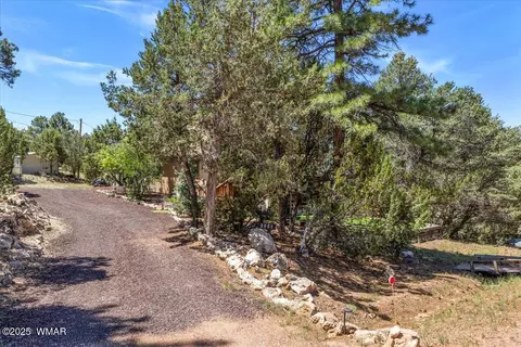 2001 Broken Arrow Rd, Overgaard, AZ 85933 photo 27
