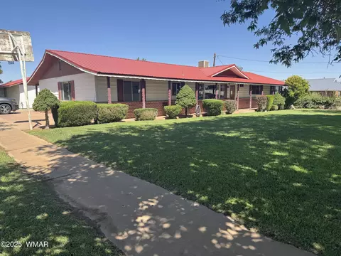 290 S 3rd St, Snowflake, AZ 85937