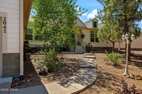 2041 W Pineview Dr, Show Low, AZ 85901