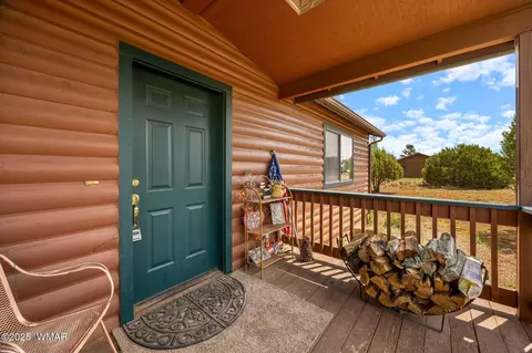 Exterior - 2208 Meadow Ln, Overgaard, AZ 85933 photo 7 of 14