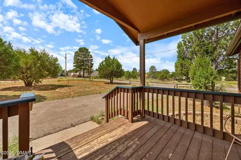 Exterior - 2208 Meadow Ln, Overgaard, AZ 85933 photo 6 of 14