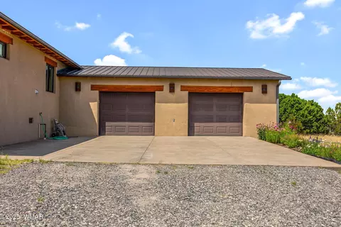 1158 S Skycrest Dr, Eagar, AZ 85925 photo 4