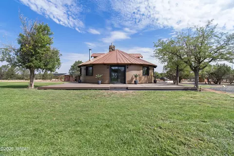 487 Co Rd 3144, Vernon, AZ 85940