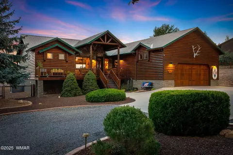 2702 Covered Wagon Trl, Overgaard, AZ 85933