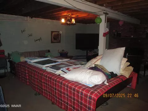 Bedroom - 2896 Verde Rd, Overgaard, AZ 85933 photo 3 of 3