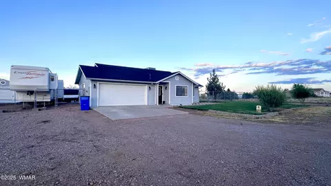 1210 Mountain View Dr, Taylor, AZ 85939