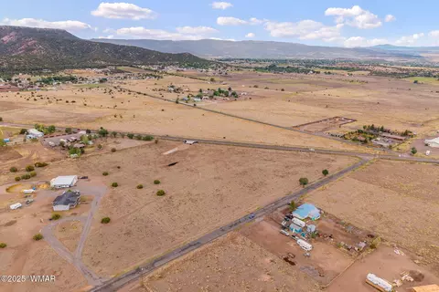 068 Becker Ln # B, Springerville, AZ 85938 photo 9