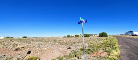 1150 S Meadow Way, Taylor, AZ 85939