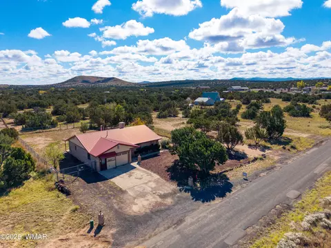 16 Clubhouse Ln, Concho, AZ 85924
