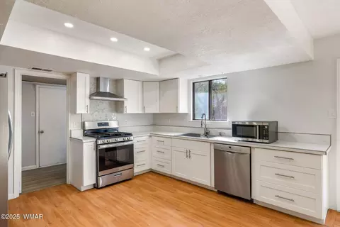 Kitchen - 1095 W 7th Ln, Eagar, AZ 85925 photo 1 of 1