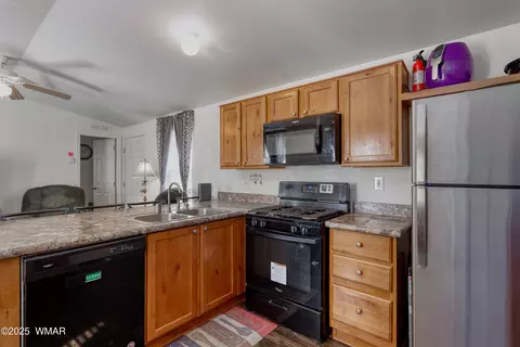 6235 Apache Trl, Show Low, AZ 85901 photo 9