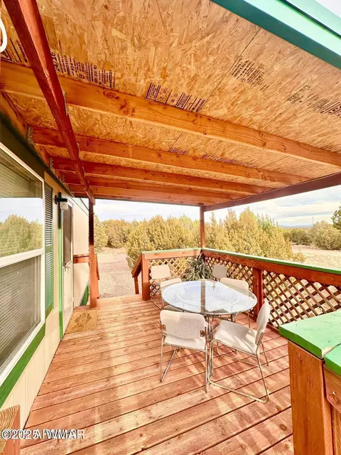 8102 White Mountain Lake Rd, Show Low, AZ 85901