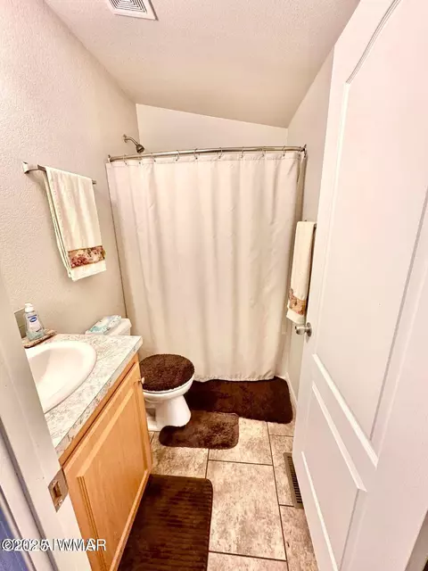 8102 White Mountain Lake Rd, Show Low, AZ 85901