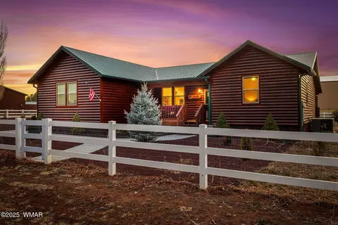 2728 Bain Trl, Overgaard, AZ 85933