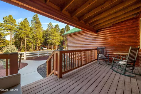 Exterior - 2728 Bain Trl, Overgaard, AZ 85933 photo 4 of 15