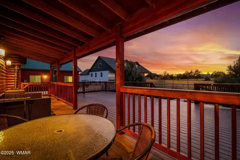 Exterior - 2728 Bain Trl, Overgaard, AZ 85933 photo 12 of 15