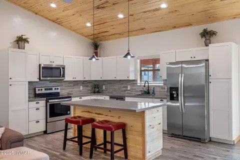 Kitchen - 2728 Bain Trl, Overgaard, AZ 85933 photo 1 of 3