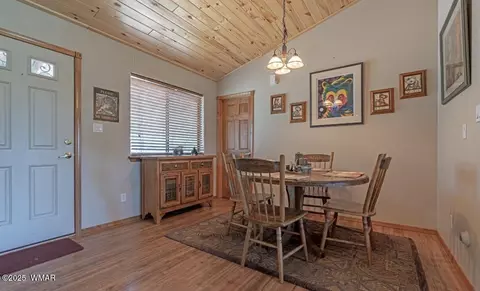 Dining - 2718 Bain Trl, Overgaard, AZ 85933 photo 3 of 3