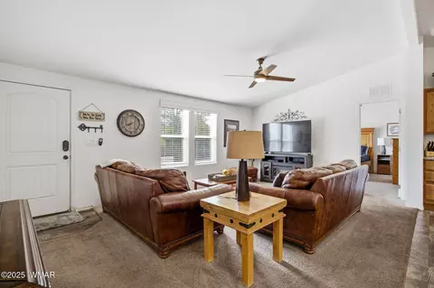 3144 Tonto Dr, Overgaard, AZ 85933 photo 9