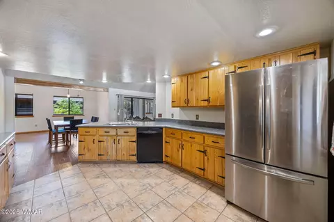 Kitchen - 2232 Eagle Ln, Heber, AZ 85928 photo 2 of 3