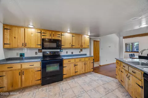 Kitchen - 2232 Eagle Ln, Heber, AZ 85928 photo 3 of 3