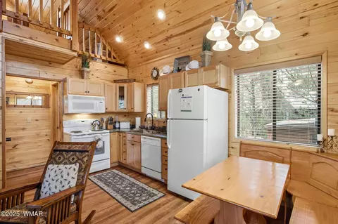 Kitchen - 2755 Fox Trl, Overgaard, AZ 85933 photo 1 of 2