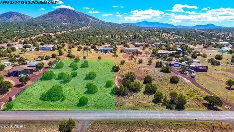 908 E Hoctor Rd, Williams, AZ 86046