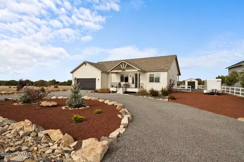 8402 Lake View Dr, Show Low, AZ 85901