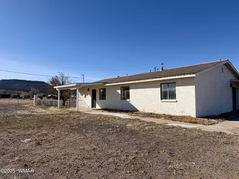 Exterior - 1647 E Becker Ln, Springerville, AZ 85938 photo 4 of 5