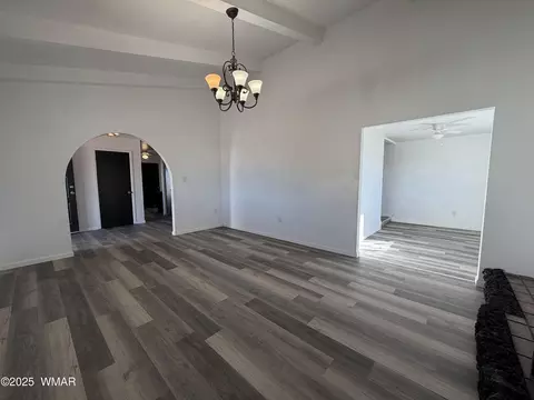 Living - 1647 E Becker Ln, Springerville, AZ 85938 photo 3 of 4