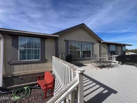 8312 Ridge Dr, White Mountain Lake, AZ 85912