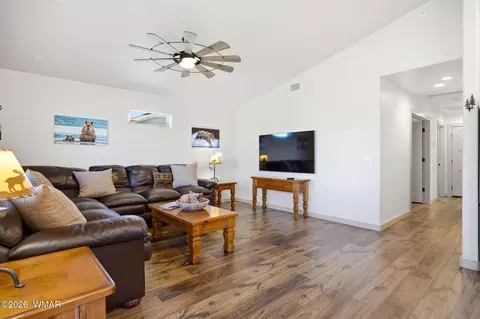 2231 S Sitgreave Dr, Overgaard, AZ 85933 photo 14