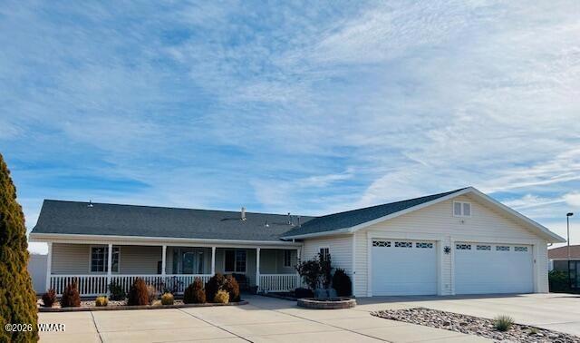 1410 Smithson Dr, Holbrook, AZ 86025
