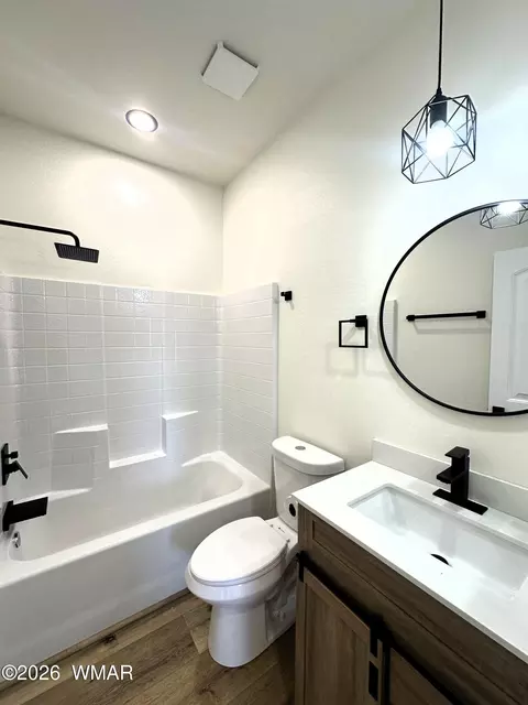 Bath - 160 Sandtrap Dr, Eagar, AZ 85925 photo 4 of 4