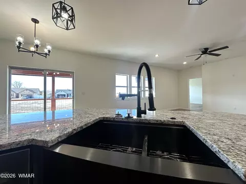 Kitchen - 160 Sandtrap Dr, Eagar, AZ 85925 photo 3 of 5