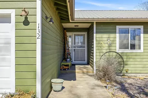 Exterior - 132 W 3rd Ave, Eagar, AZ 85925 photo 5 of 9