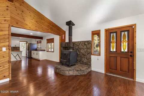 6 County Road 3166, Vernon, AZ 85940