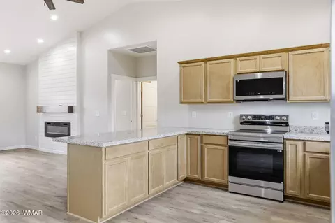 2746 Zane Grey Blvd, Overgaard, AZ 85933