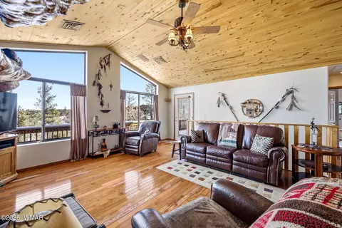 3650 Pine Rim Dr, Overgaard, AZ 85933 photo 7