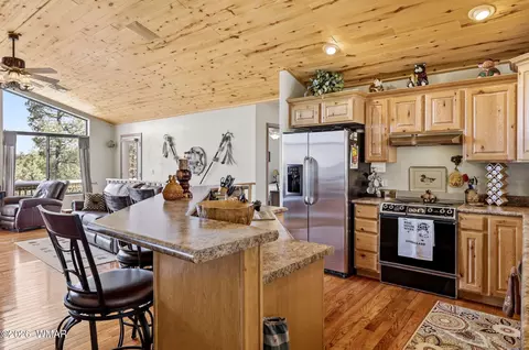 3650 Pine Rim Dr, Overgaard, AZ 85933 photo 9