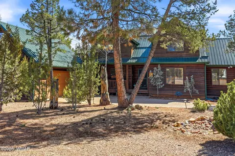 Exterior - 2337 Puma Cir, Overgaard, AZ 85933 photo 3 of 11