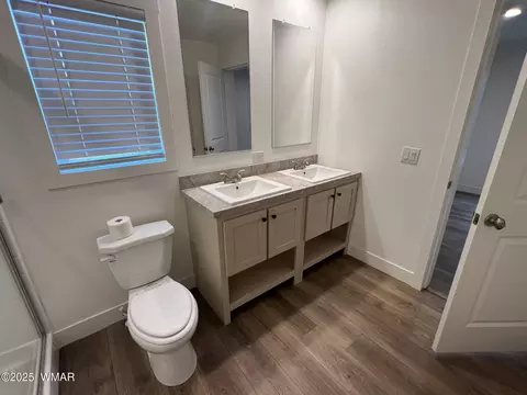 Bath - 4129 Apache Rd, Snowflake, AZ 85937 photo 3 of 3