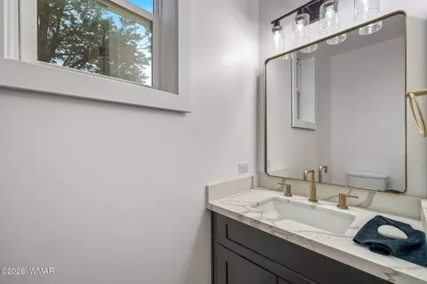 Bath - 2845 Mustang Trl, Overgaard, AZ 85933 photo 1 of 4