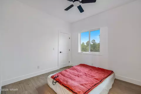 Bedroom - 2845 Mustang Trl, Overgaard, AZ 85933 photo 1 of 6