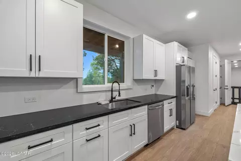 Kitchen - 2845 Mustang Trl, Overgaard, AZ 85933 photo 3 of 3