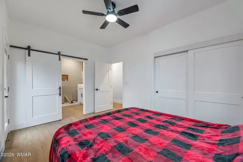 Bedroom - 2845 Mustang Trl, Overgaard, AZ 85933 photo 6 of 6