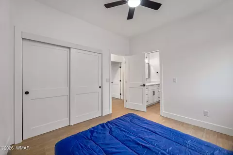 Bedroom - 2845 Mustang Trl, Overgaard, AZ 85933 photo 4 of 6