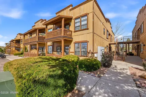 2351 Quarter Horse Trl, Overgaard, AZ 85933